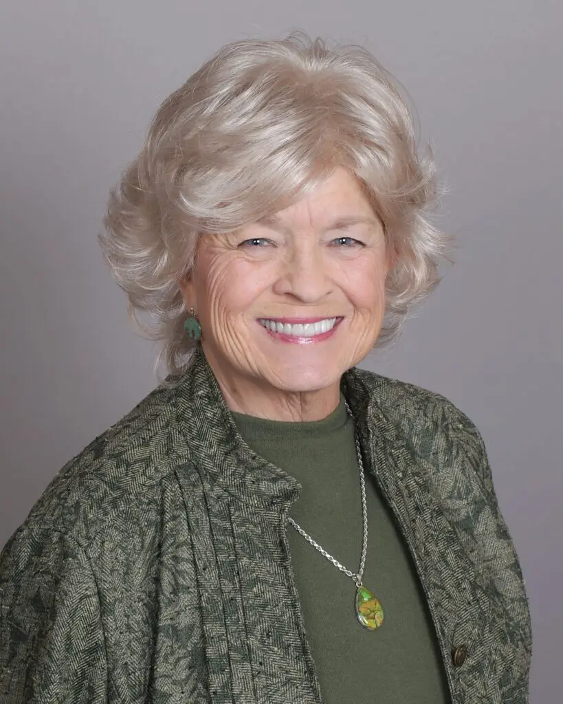 Portrait of Suzzane Williams